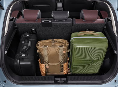 Spacious Baggage Ke mana pun tujuan Anda, Fronx selalu siap membawa semua barang Anda dengan kapasitas 304L.